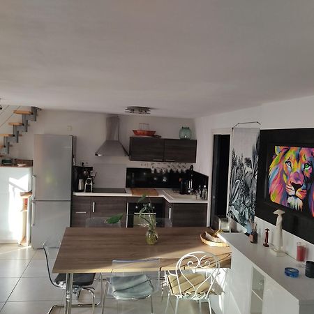 Maison En Centre Ville Au Calme 라시오타 외부 사진